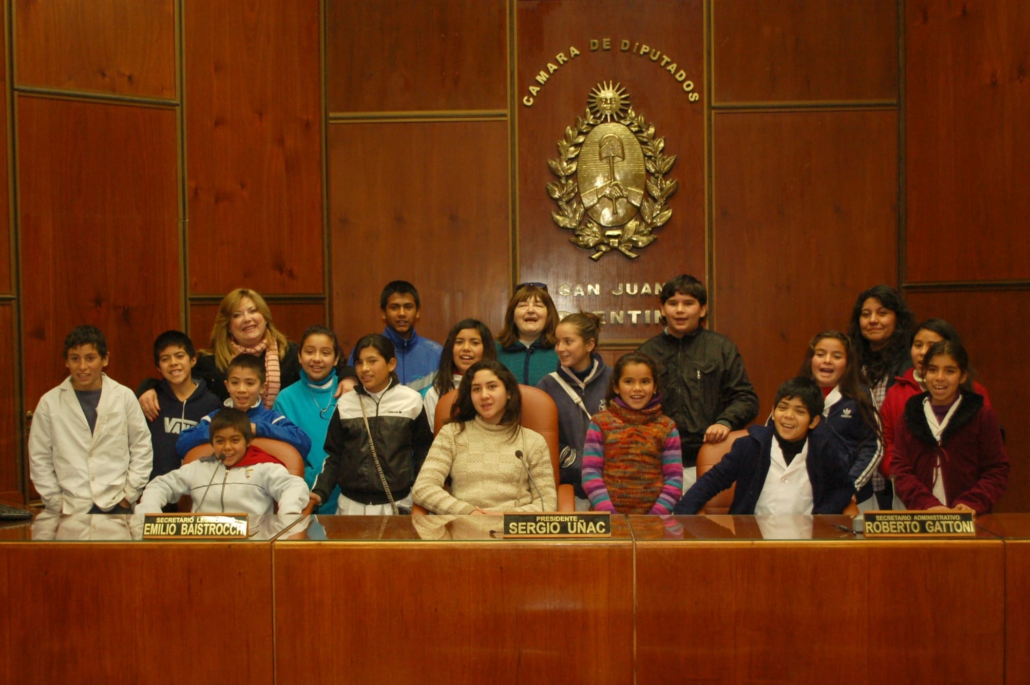 La legisladora provincial, Cristina López, acompañó a los chicos durante el recorrido.