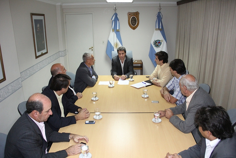 El vicegobernador reunido con los integrantes de la Comisión Permanente. 