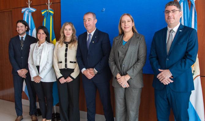 Encuentro con la Embajada de Suecia para fortalecer vínculos estratégicos