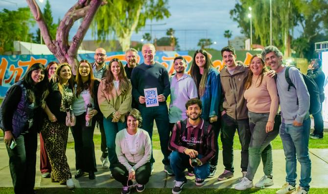 "Lo de Pérez", la feria que llenó de arte el Parque de Mayo