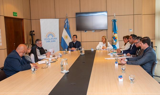 Diputados analizaron proyectos en comisiones
