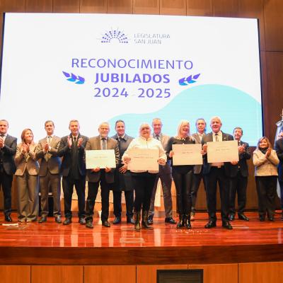 Reconocimientos en la previa al Día del Empleado Legislativo