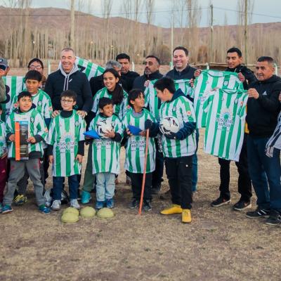 Visita y reunión con la comunidad de Calingasta