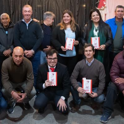 Presentaron un libro que recorre los 100 años de historia del Club Sportivo Rivadavia