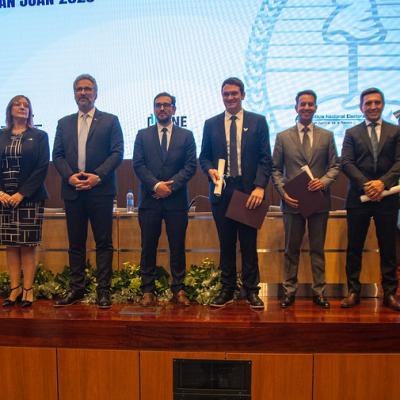 Acto de proclamación y entrega de diplomas a los diputados nacionales electos por San Juan