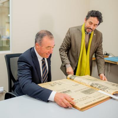 Fabián Martín visitó Diario de Cuyo y destacó el valor de su archivo histórico