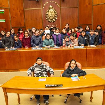 La Escuela Antonio Torres conoció el Poder Legislativo