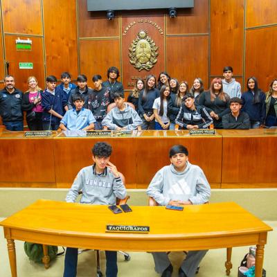 Estudiantes del Colegio Andacollo recorrieron el edificio Legislativo
