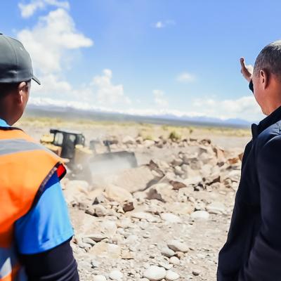El vicegobernador Fabián Martín recorrió las obras de defensa hídrica en Barreal