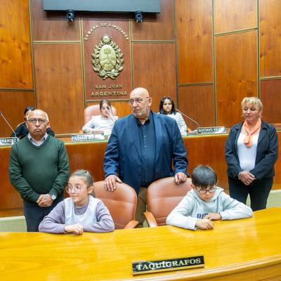 Desde Ullum llegaron para conocer la Legislatura