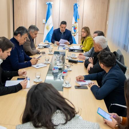 Comienzo de semana con reunión de Comisión