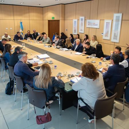 La Legislatura escuchó al sector vinculado al transporte de personas y cargas