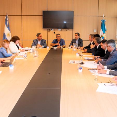 Legisladores recibieron al secretario de Tránsito y Transporte